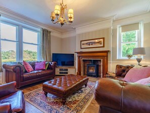 Fireplace - 10 Bed in Keswick (oc-80001) (Stair)