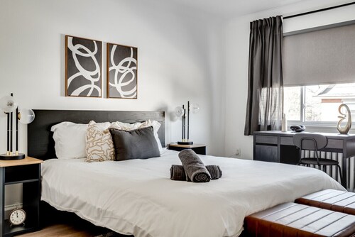 Downtown Ottawa | Modern APT