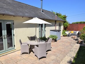 Outdoor dining - 2 Bed in Great Torrington  (HEMBU) (Sheepwash)