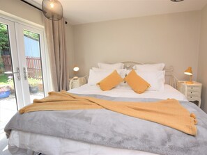 Free WiFi, bed sheets - 2 Bed in Great Torrington  (HEMBU) (Sheepwash)