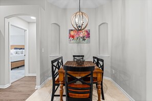 Dining - Ponte Vedra Splash House - Pool, Fire Pit, Family (Nocatee)