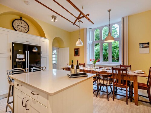 6 Bed in Appleby-in-westmorland (oc-sz067)
