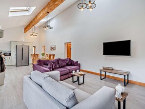 Fernseher, Kamin