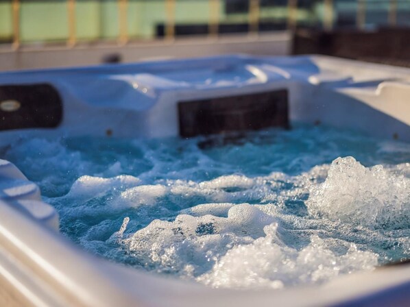 室外 SPA 浴池