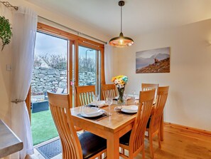 Dining - 3 Bed in Grantown-on-spey (oc-94514) (Grantown-on-Spey)