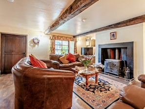 TV, fireplace - 3 Bed in Holmrook (oc-94529) (Eskdale)