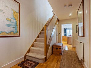 Interior - 4 Bed in Newport (oc-94556) (Whippingham)