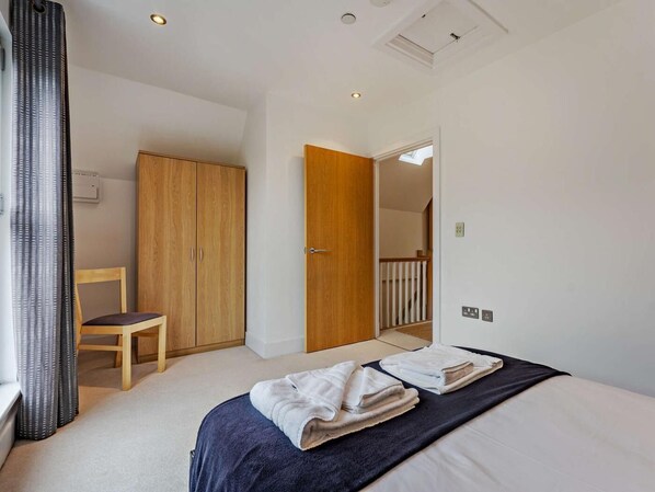 Room - 4 Bed in Newport (oc-94556) (Whippingham)