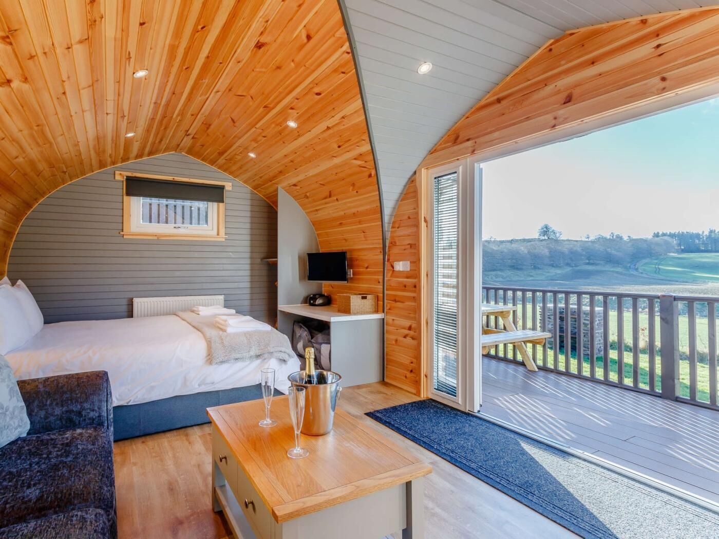 1 bedroom, travel crib, WiFi (free), bed sheets