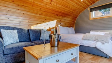 1 bedroom, travel crib, WiFi (free), bed sheets