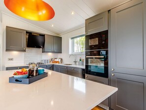 Microwave, oven, dishwasher, high chair - 2 Bed in Anstruther (oc-83173) (Anstruther)