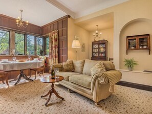 Living area - 1 Bed in Penrith (oc-sz350) (Orton)