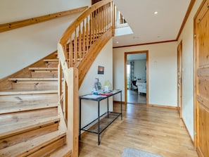 Interior - 3 Bed in Gordon (oc-82788) (Gordon)