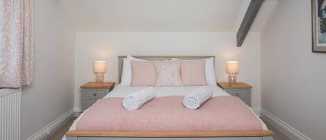 2 Schlafzimmer, Bügeleisen/Bügelbrett, Reisekinderbett, kostenloses WLAN