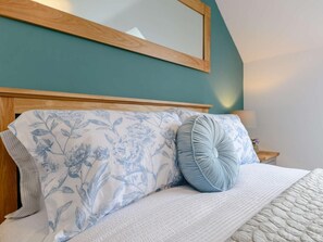 Travel crib, WiFi (free), bed sheets - 2 Bed in York (oc-81052) (Helmsley)