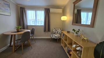 Superior Suite, Patio | Dining
