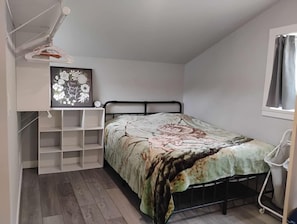 Room - Modern cozy cabin in Willow (Willow)