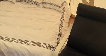 High End Glamping Tent! Amazing Mountain Scenery! Kananaskis country! Privacy!