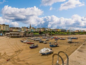 Marina - 2 Bed in Tenby (oc-fb116) (Tenby)