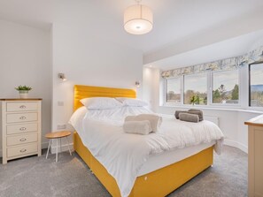 3 Schlafzimmer, Reisekinderbett, kostenloses WLAN, Bettwäsche