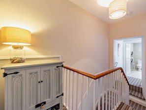 Interior - 3 Bed in Tenby (oc-fb283) (Tenby)