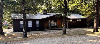 Home West of Paragould - Close to Town, State Parks, Duck Hunting, CRC
