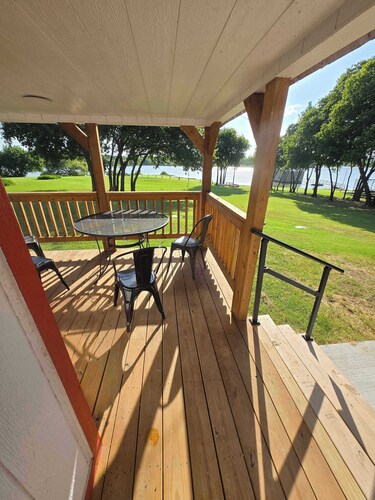 White Egret Escape-Lakefront Cabin-Universal Kids