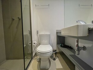 Bathroom - On Jurupis - Livinn by Travel Inn OJ2 (São Paulo)