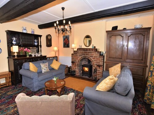 3 Bed in Brecon (oc-bn190)