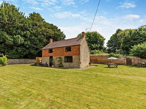 Exterior - 3 Bed in Buckingham (oc-94701) (Finmere)