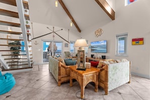 Smart TV, books - Beach View | Hot Tub | Sleeps 9 (Port Bolivar)