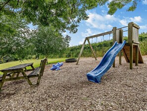 Children’s area - 2 Bed in Barnstaple (oc-92364) (Marwood)