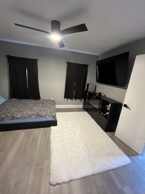 Room - Cozy Modern 3-Bedroom Home Minutes from Downtown Indy (Indianapolis)