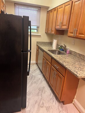 Private kitchen - Lovely 1Bdr Apt in the Infamous Adams Morgan!!! (Washington)