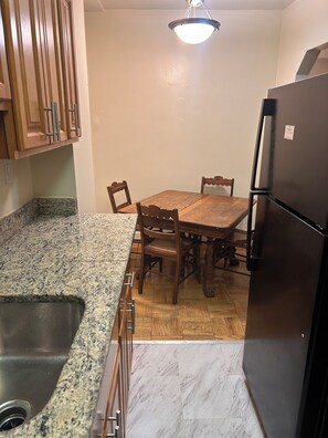 Dining - Lovely 1Bdr Apt in the Infamous Adams Morgan!!! (Washington)