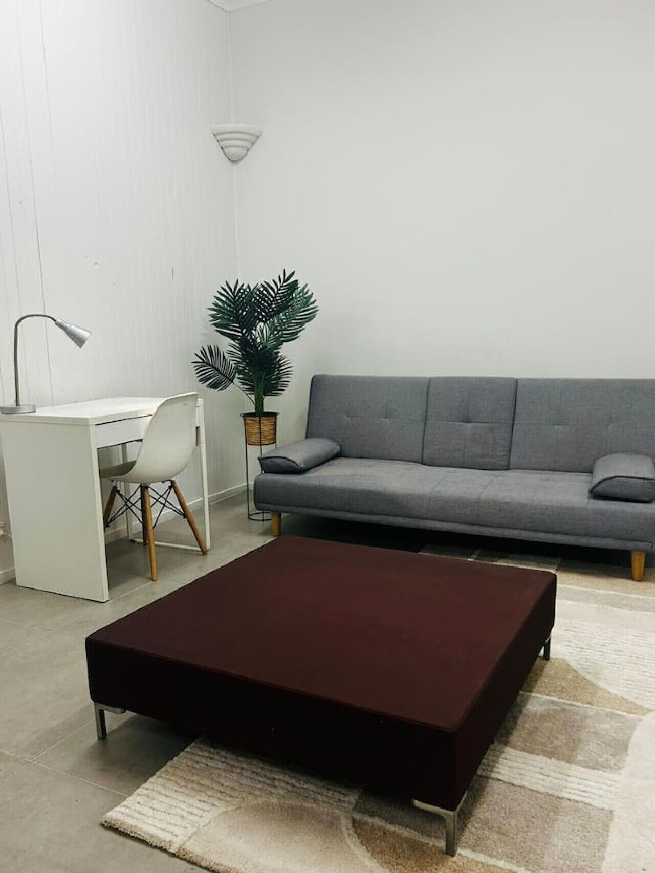 TV, mesa de pingue-pongue