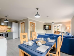 Interior - 3 Bed in Alexandria (oc-88754) (Balloch)