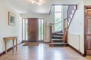 Interior - 8 Bed in Bridport (oc-53172) (South Poorton)