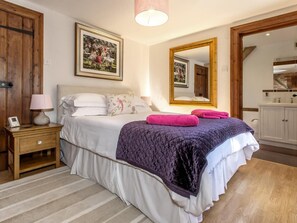 Free WiFi, bed sheets - 1 Bed in North Gorley (oc-nfl59) (Ellingham, Harbridge and Ibsley)