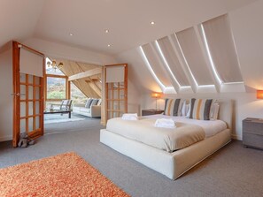 3 Schlafzimmer, Reisekinderbett, kostenloses WLAN, Bettwäsche