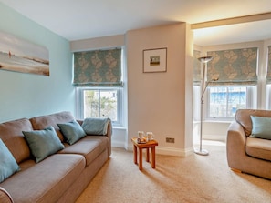 TV - 2 Bed in Tenby (oc-fb229) (Tenby)