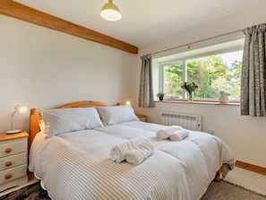 Travel crib, WiFi (free), bed sheets - 3 Bed in Penrith (oc-94982) (Pooley Bridge)