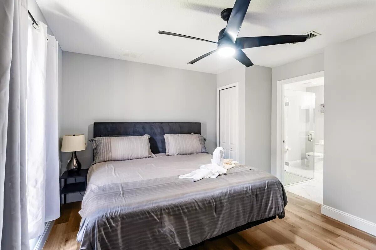 4 habitaciones, tabla de planchar con plancha y wifi gratis 