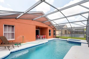 Outdoor pool - Soothing Waters Villa (Davenport)