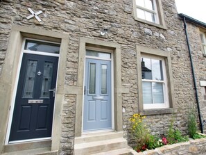 Exterior detail - 2 Bed in Skipton (oc-75646) (Grassington)
