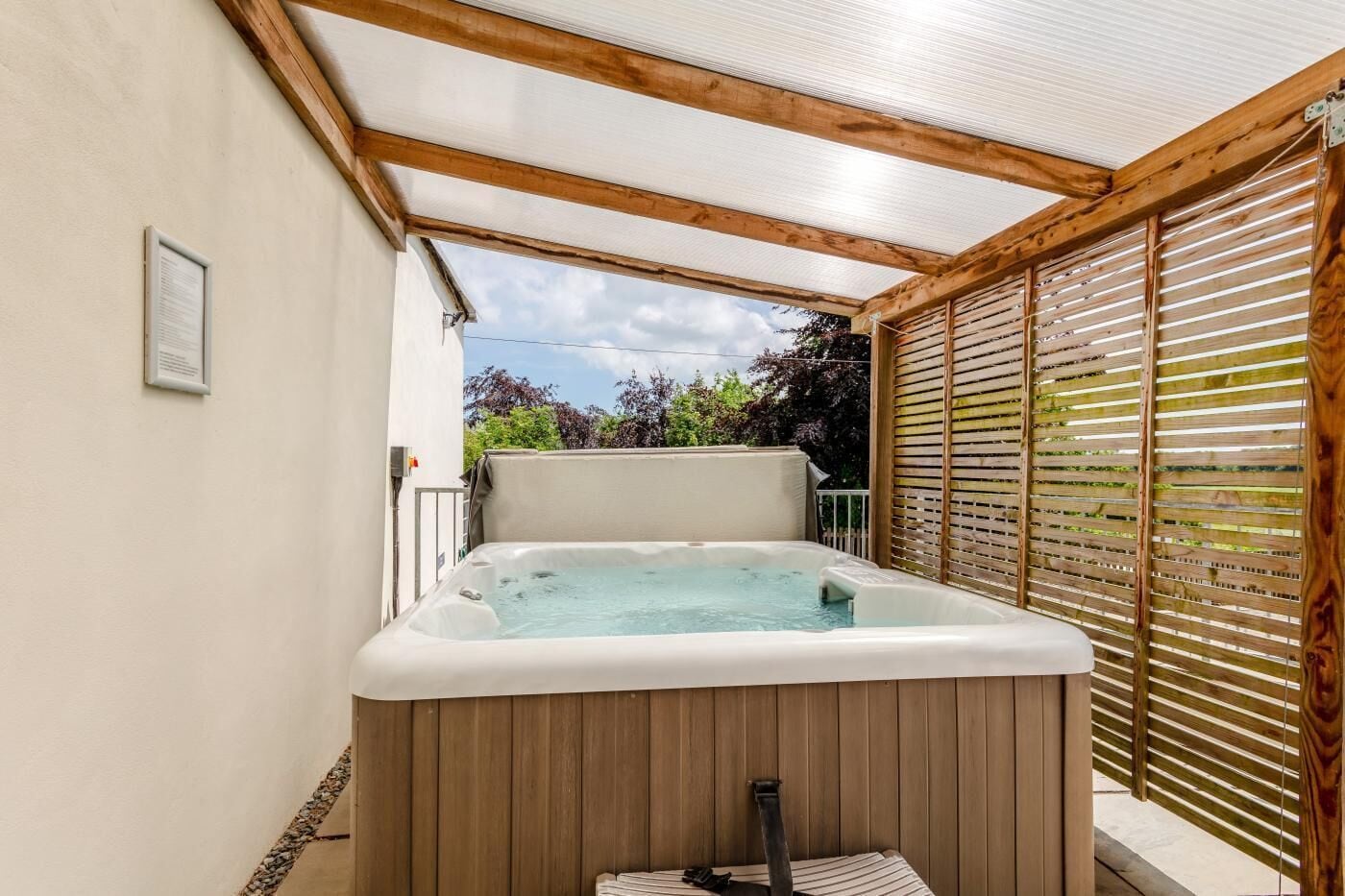 Bain à remous extérieur