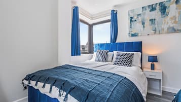 2 chambres, fer et planche à repasser, Wi-Fi, draps fournis