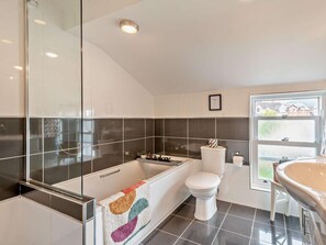 Bathroom - 3 Bed in Keswick (oc-95032) (Keswick)