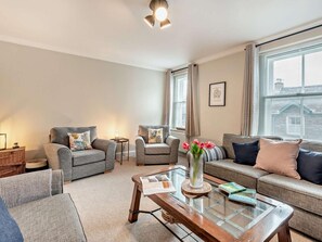 Living area - 3 Bed in Keswick (oc-95032) (Keswick)