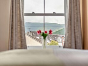 Room - 3 Bed in Keswick (oc-95032) (Keswick)
